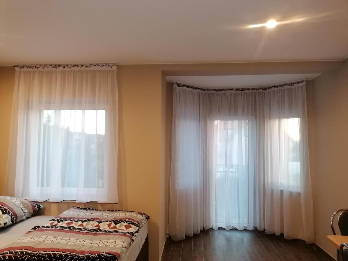 Pokoje Goscinne Azaliowa 34 Mielno Mielno  Extérieur photo